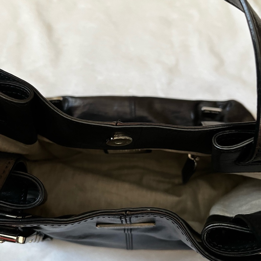 Black Michael Kors bag. - Picture 3 of 4